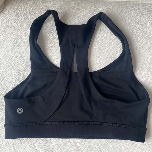 Lululemon sports bra - Picture 2 of 3